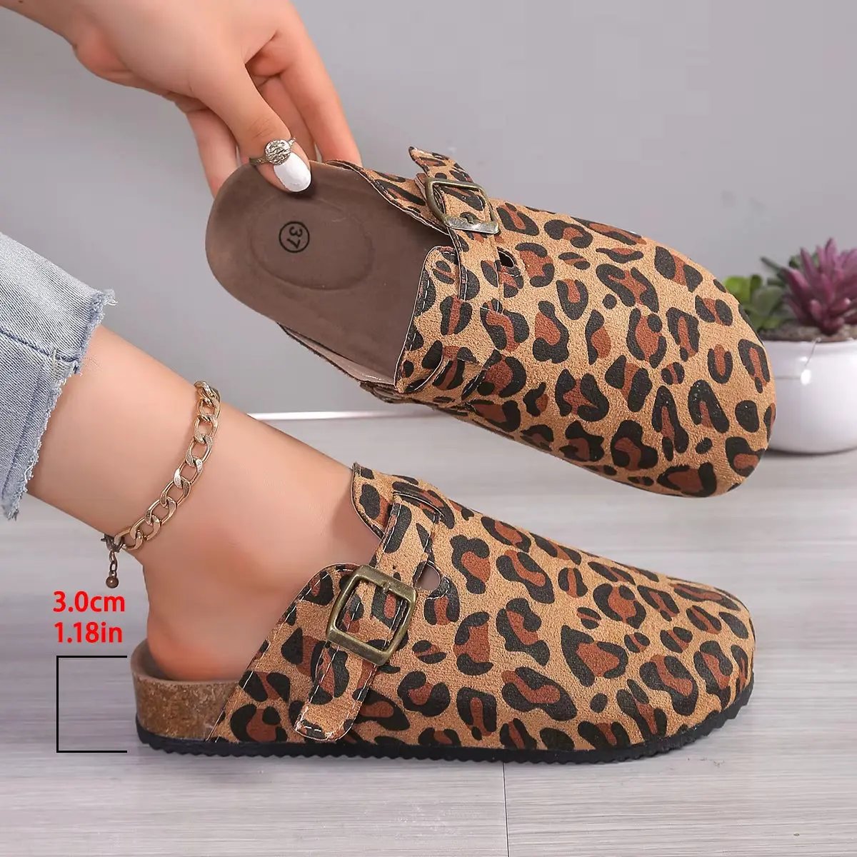 Women's Half Drag Sandals Clogs - Fashionable Cork Suede Mules Slippers with Classic Antislip Design and Arch Support for Outdoor Use